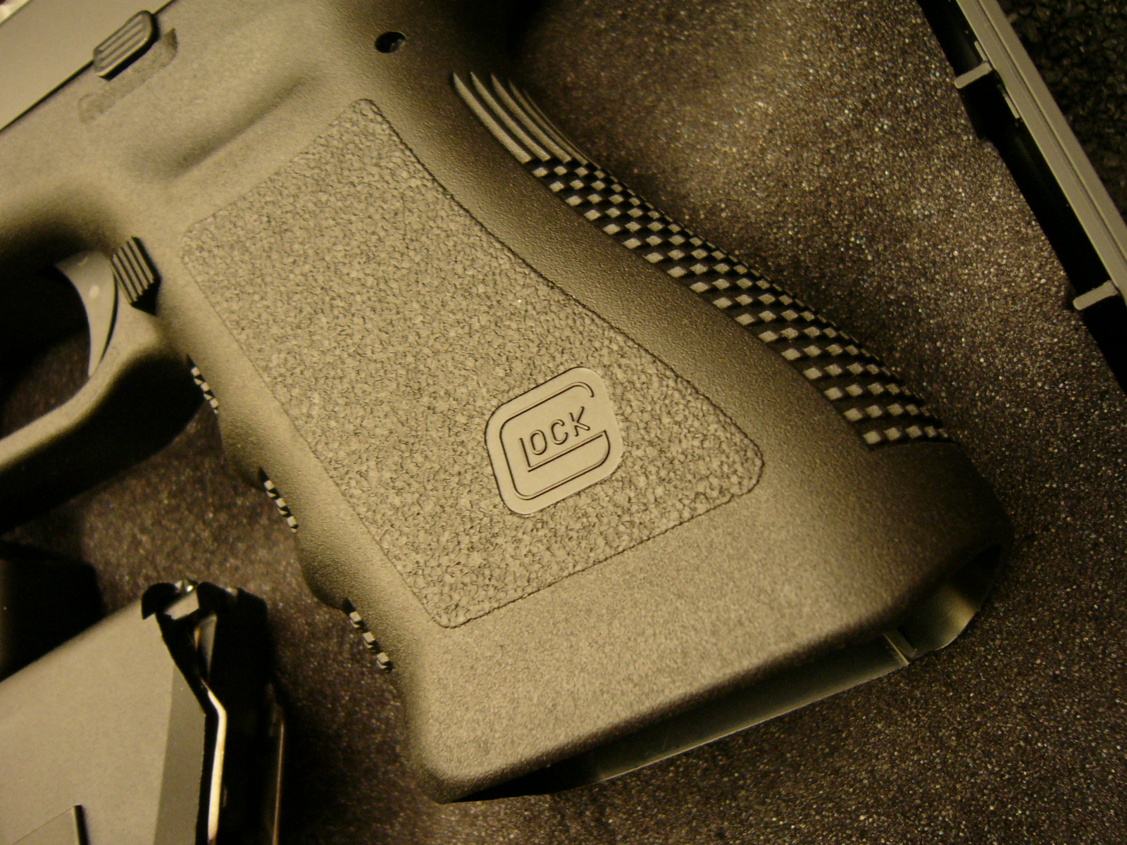 GLOCK G17C PRE BAN COMPENSATED NEW IN BOX GEN3 BRAND NEW - Image 9